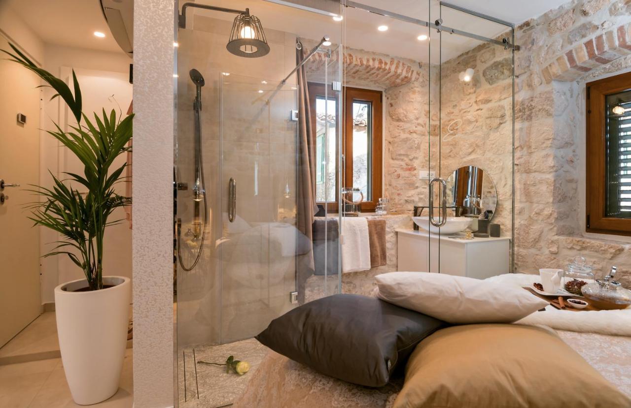 Luxury Studio Apartment Eminence Split In The Old Center Of Split On Pjaca Square Exterior foto